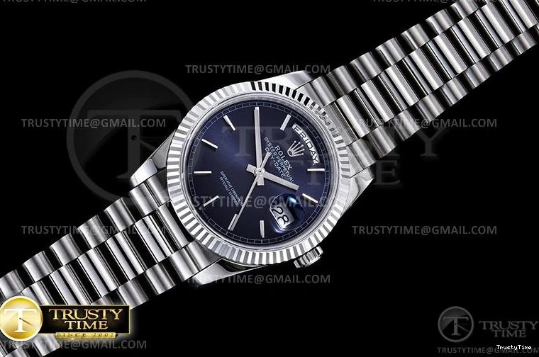 0227 RDD0220I – DayDate 36mm Vibrant 703